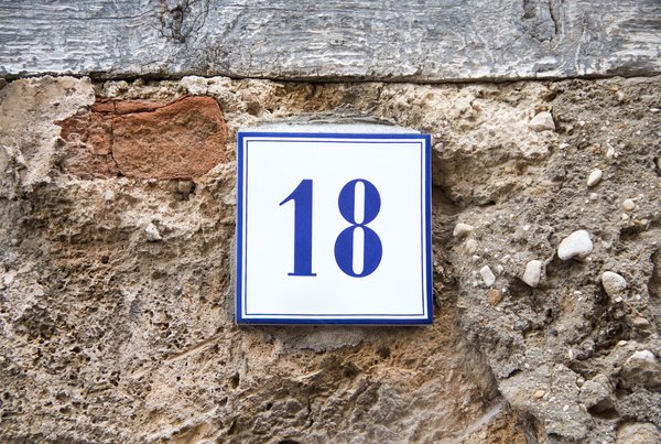 Quels sont les avantages des plaques de numérotation de maison ?